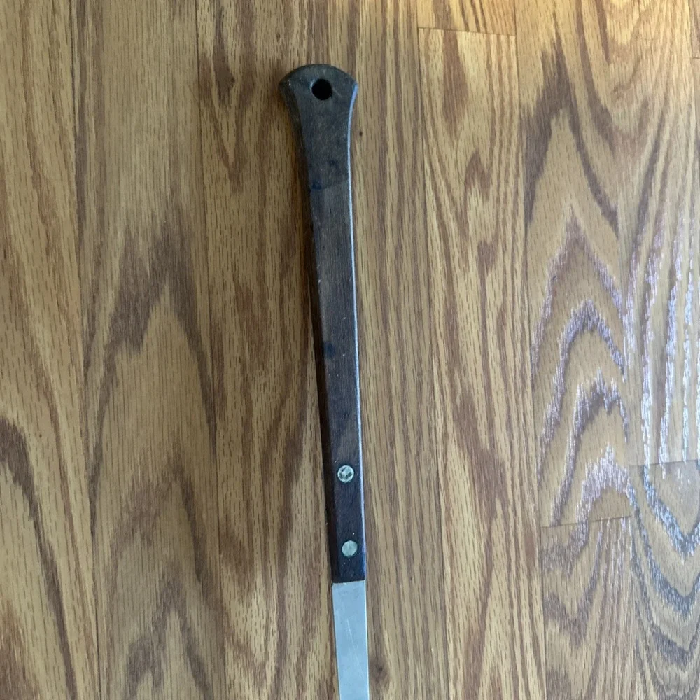 Vint Flint Arrowhead Spatula Flipper Wood Handle USA Vintage Retro Gently Used
